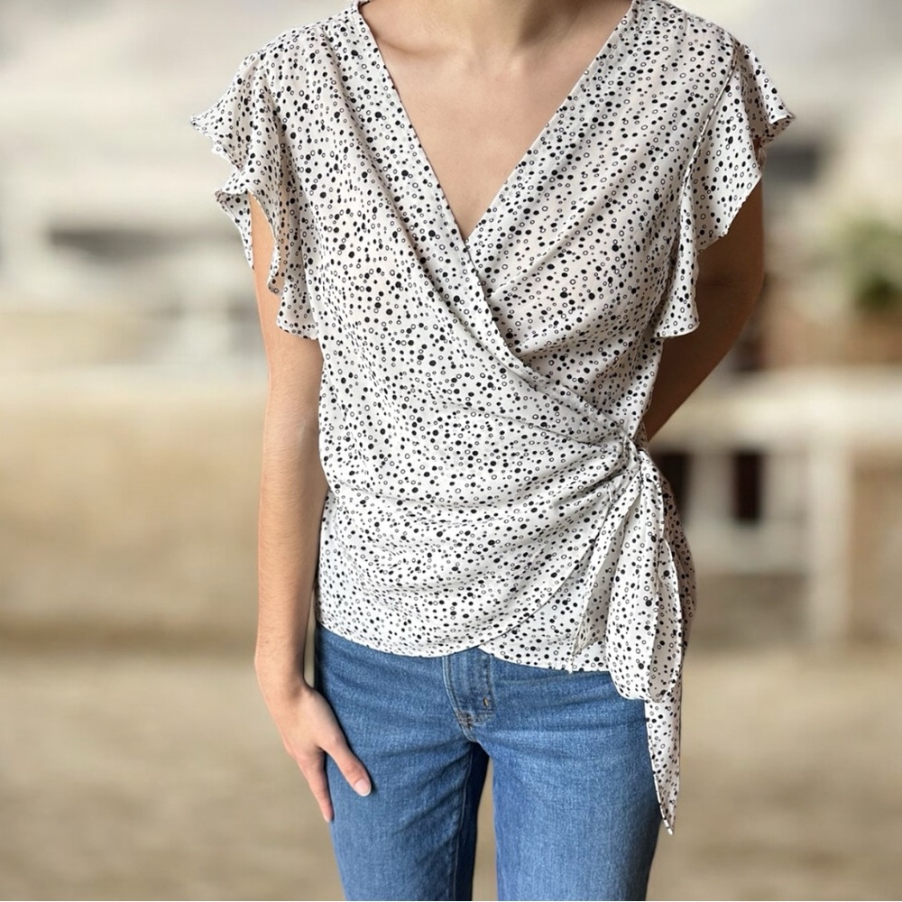 Max Studio Inkdot Print Ruffle Sleeve Faux Wrap Peplum Top Size: Small